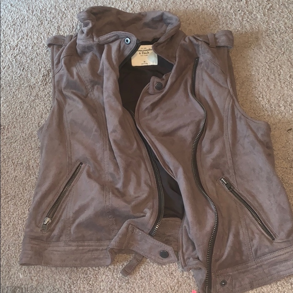 Suede Abercrombie and Fitch vest